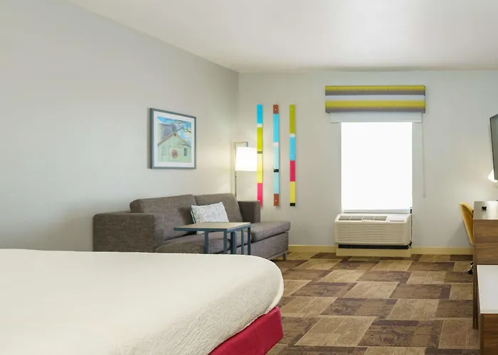 Hampton Inn Garden City