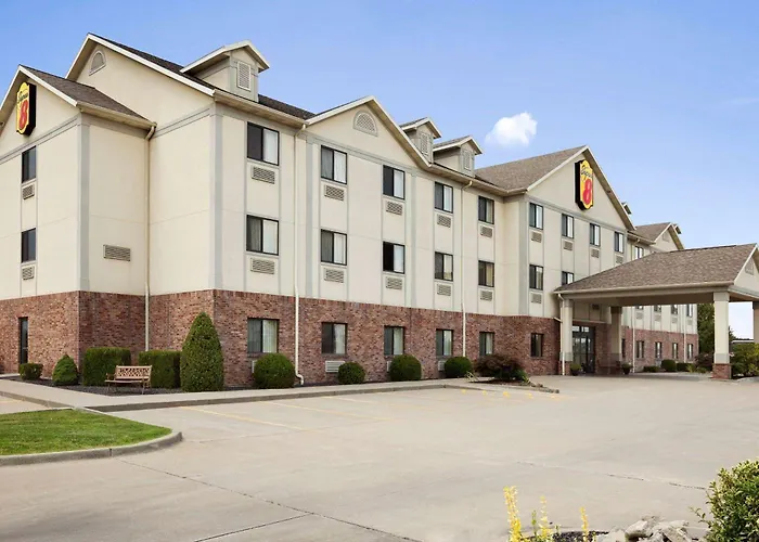 Super 8 By Wyndham Perryville