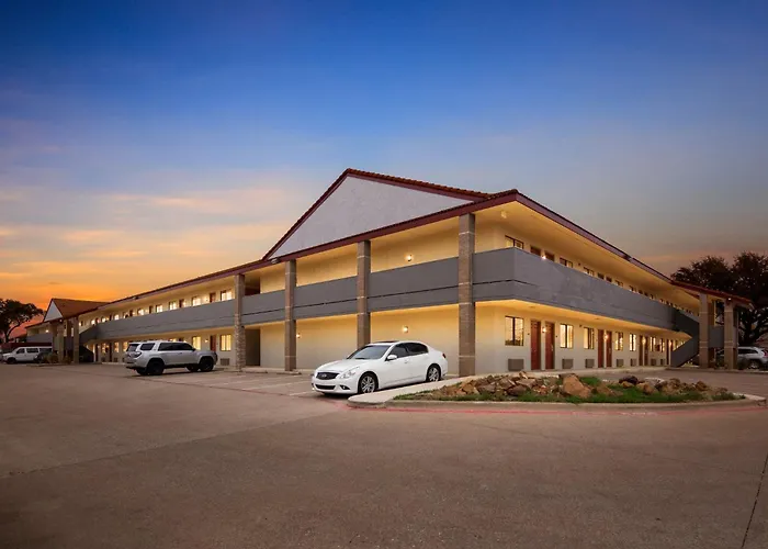 Red Roof Inn & Suites Irving - Dfw Airport South