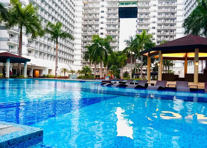 Shell Residences Moa By Paul
