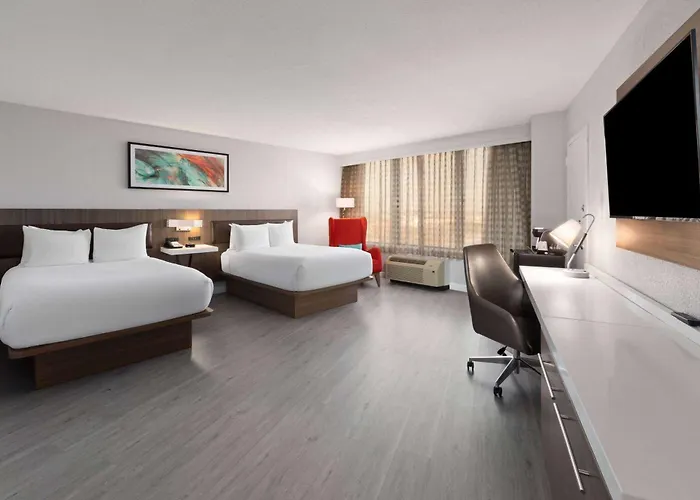 Wyndham Garden Norfolk Downtown