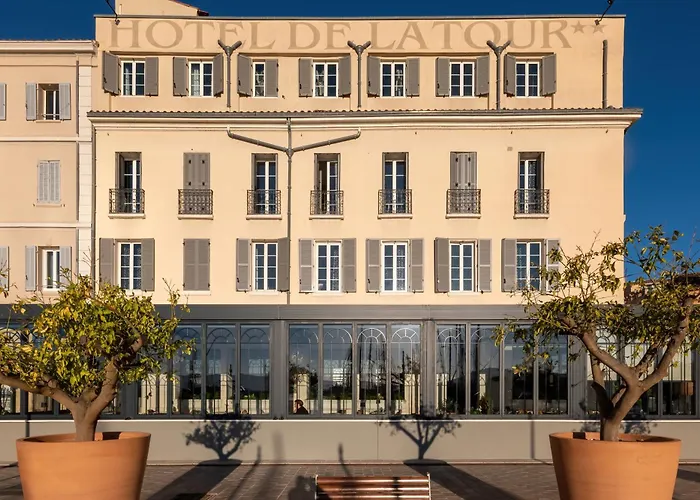 Restaurant De La Tour