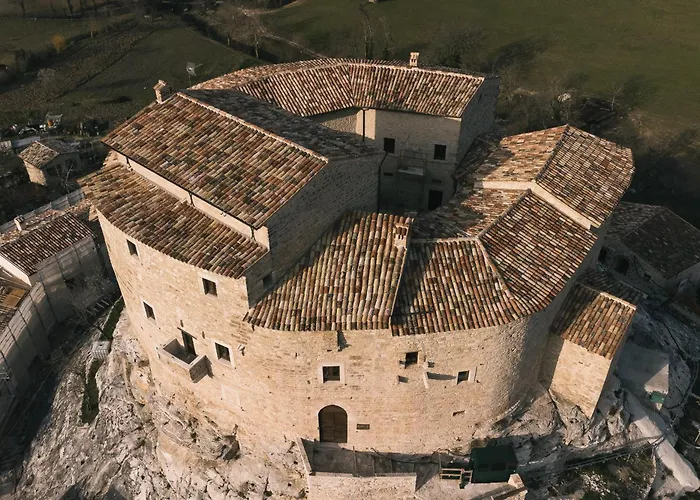 Castel Di Luco