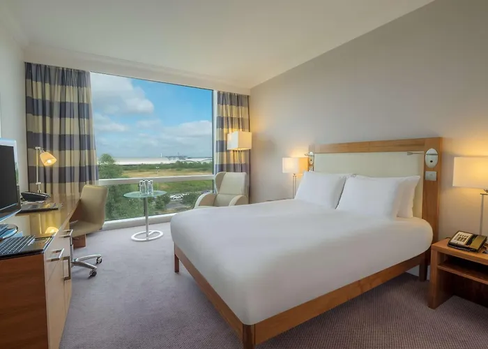 Hilton Reading