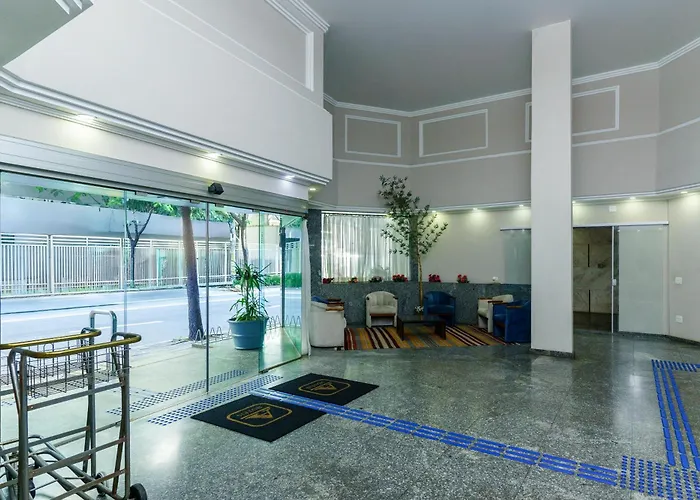 Hotel Augusta Boulevard