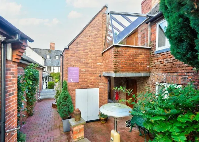 Sebastians Hotel Oswestry