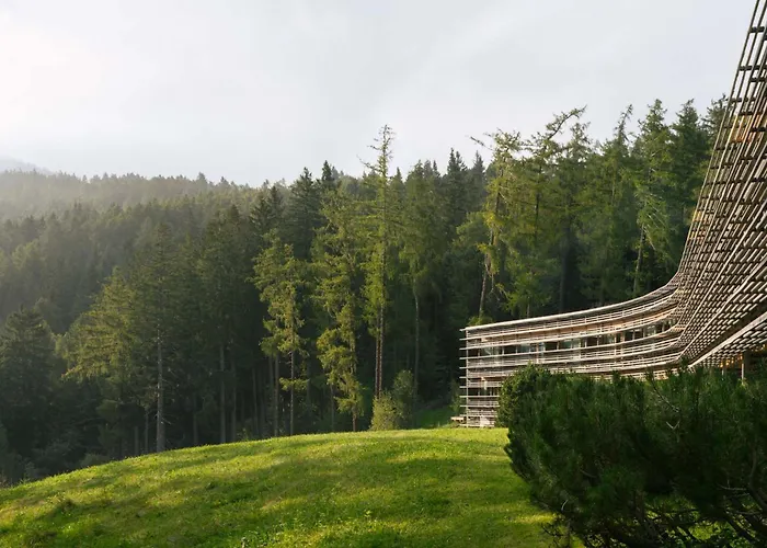 Vigilius Mountain Resort