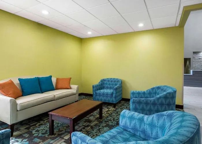 Quality Inn & Suites Arnold - St Louis