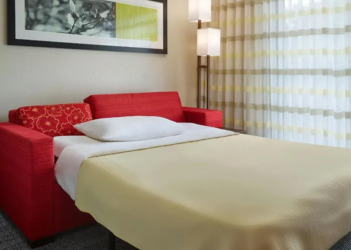 Courtyard By Marriott Baton Rouge Acadian Centre/Lsu Area