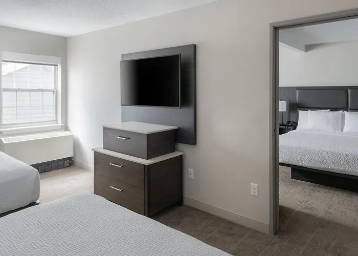Holiday Inn Express St. Albans By Ihg