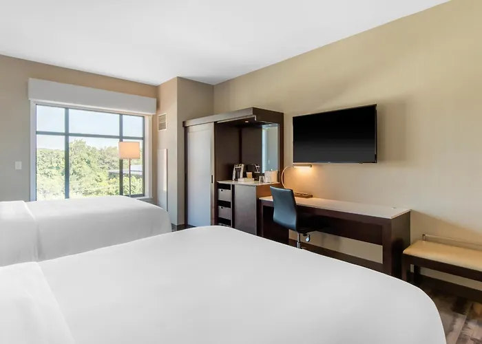 Cambria Hotel College Park