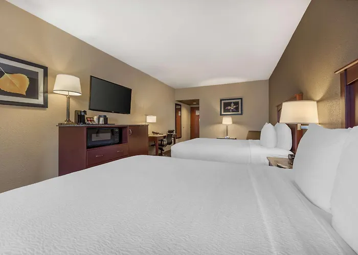 Best Western Plus Peak Vista Inn & Suites