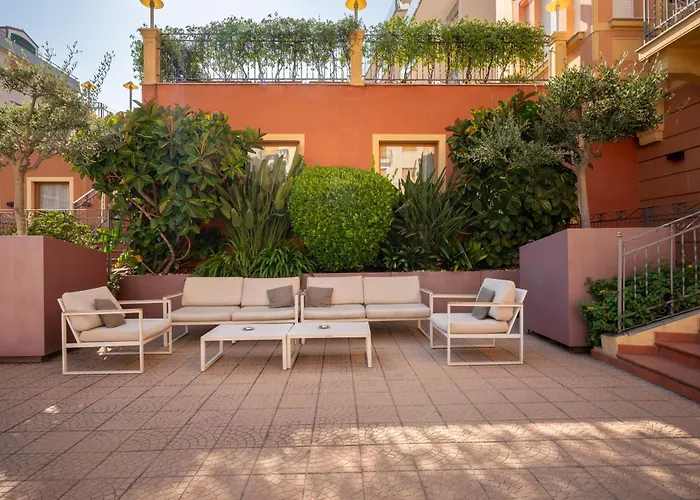 Hotel Careni Villa Italia