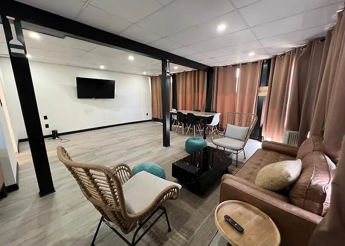 Harborside Suites