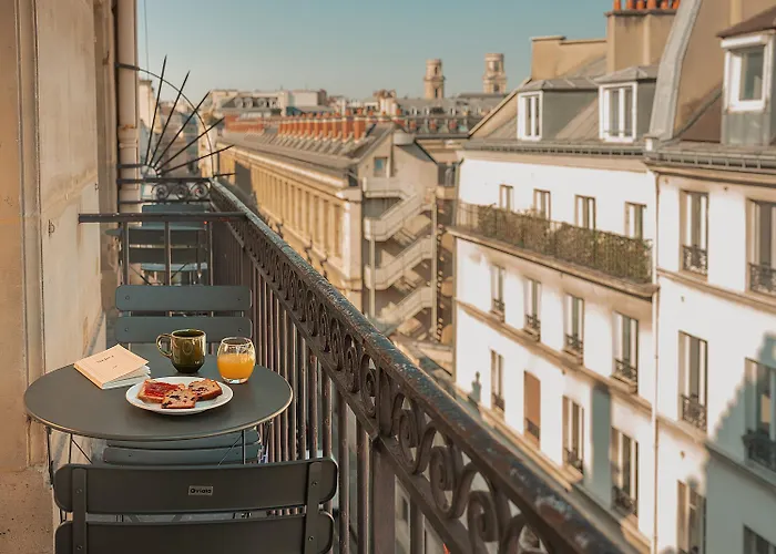 Hotel Du Savoir