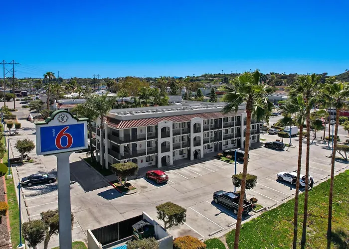 Motel 6-, Ca