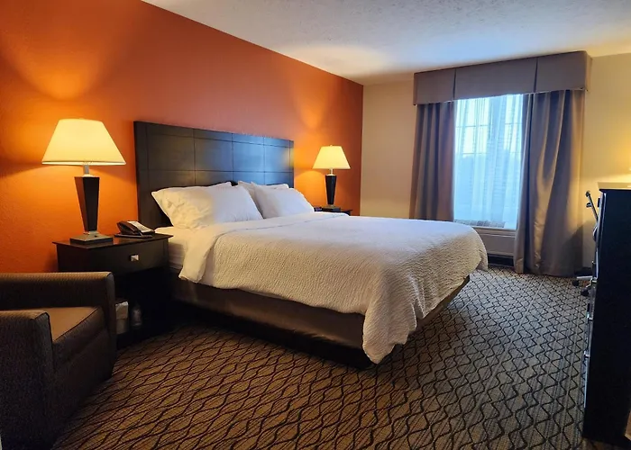 Holiday Inn Express Hotel & Suites Cadillac By Ihg