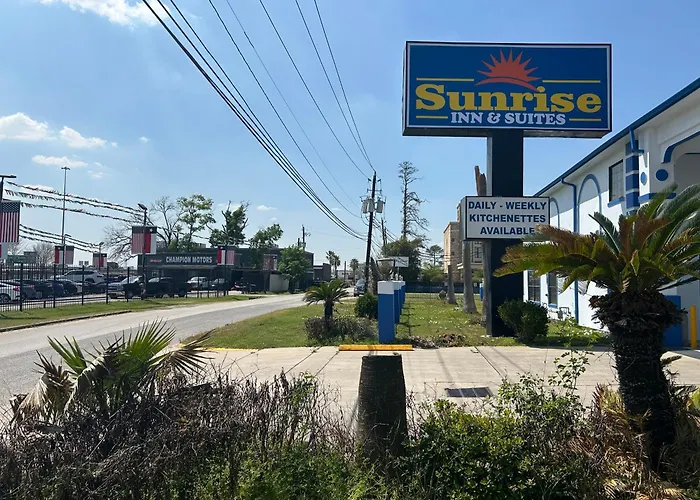 Sunrise Inn & Suites