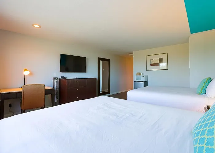 Coast River Inn By Oyo Seaside