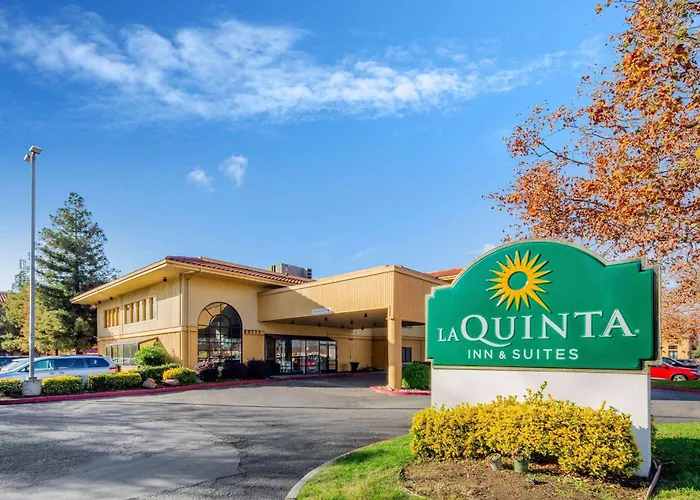 La Quinta By Wyndham Oakland - Hayward Hotel