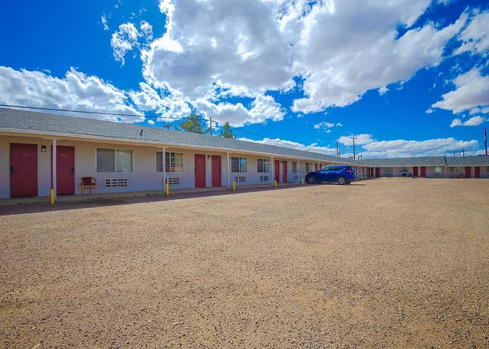 Holiday Motel Lordsburg I-10