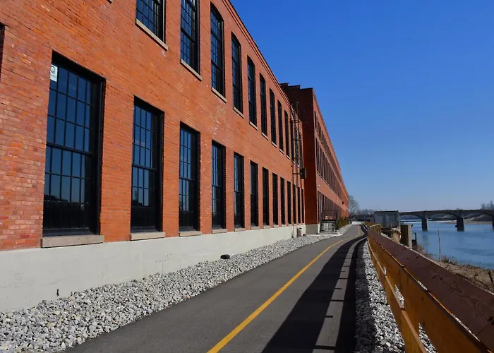 The Warehouse Hotel At Champion Mill