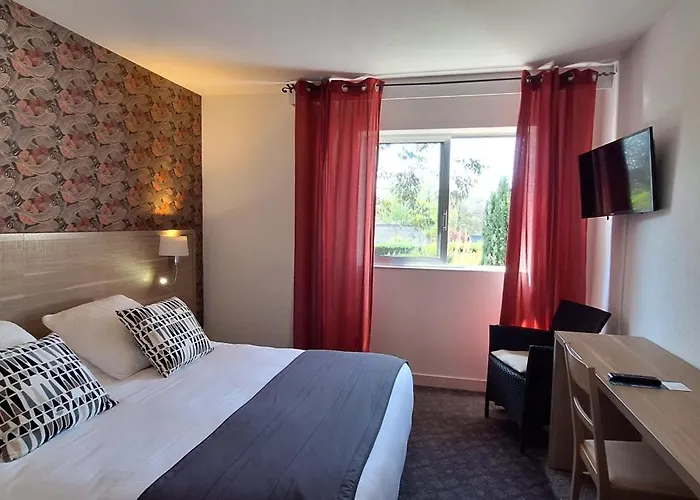 Brit Hotel le Cygne