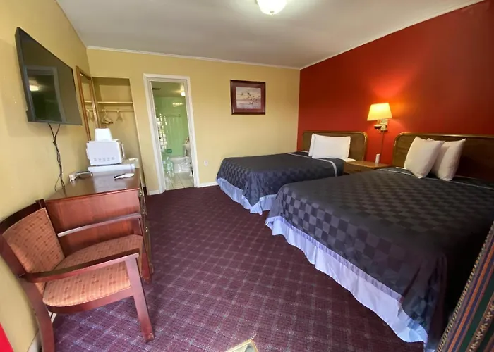 Deluxe Inn