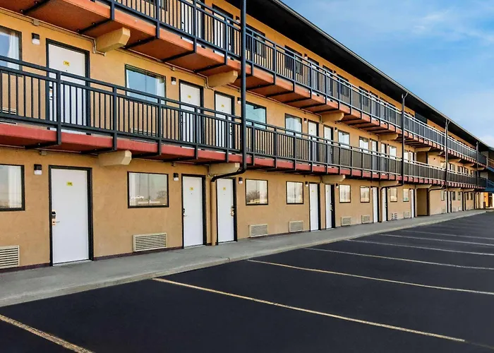 Super 8 By Wyndham Vandalia/Dayton International Airport