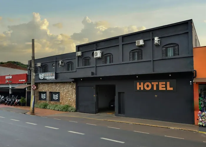 Hotel Senador