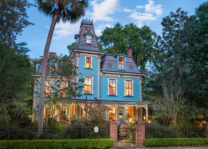 Magnolia Plantation & Cottages