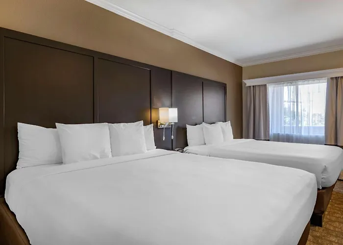 Comfort Inn & Suites Huntington Beach