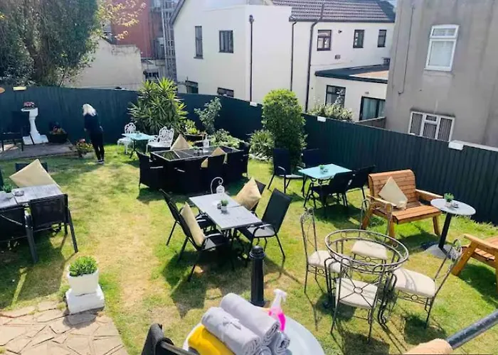 The Cobham Hotel