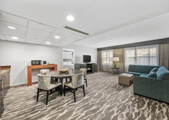Doubletree Suites By Hilton Hotel Huntsville South