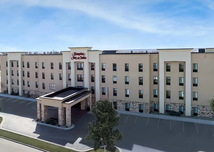 Hampton Inn & Suites