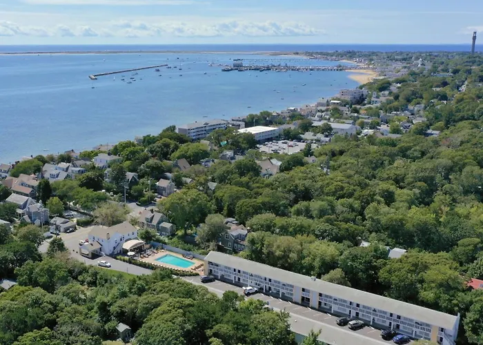 Cape Cod Dog Friendly Hotels