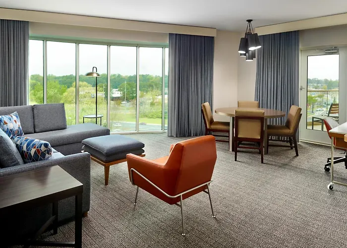 Courtyard By Marriott Atlanta Dunwoody