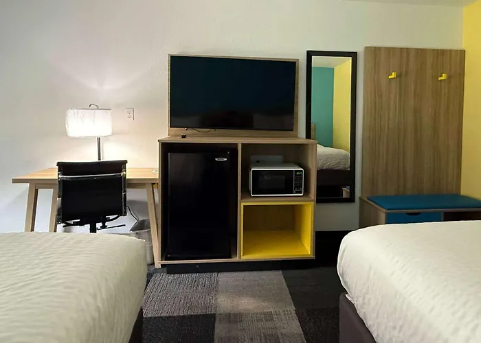 Days Inn By Wyndham Eglin Afb