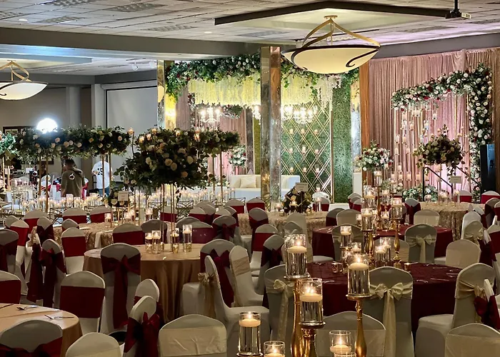 Holiday Inn Hotel And Suites Beaumont-Plaza I-10 & Walden By Ihg
