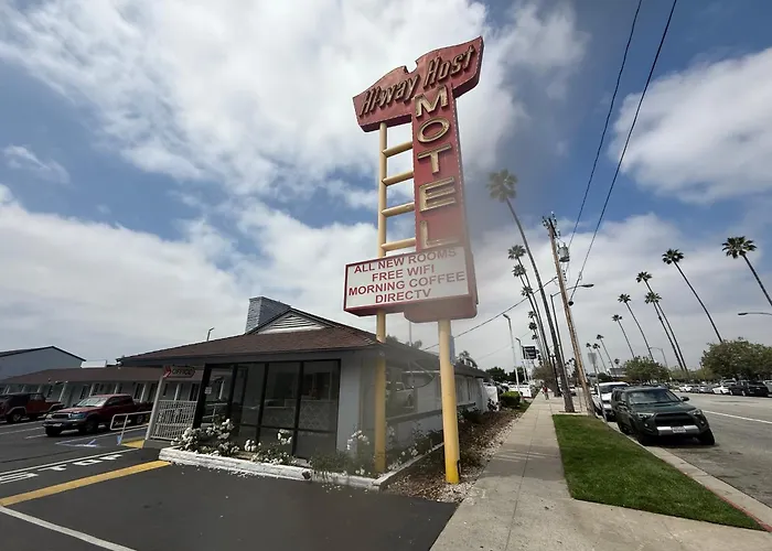 Hi-Way Host Motel