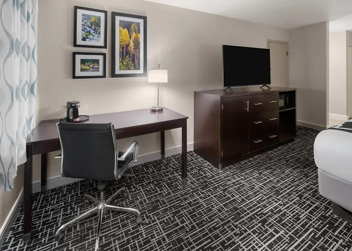 La Quinta Inn & Suites By Wyndham Fort Collins, Colorado
