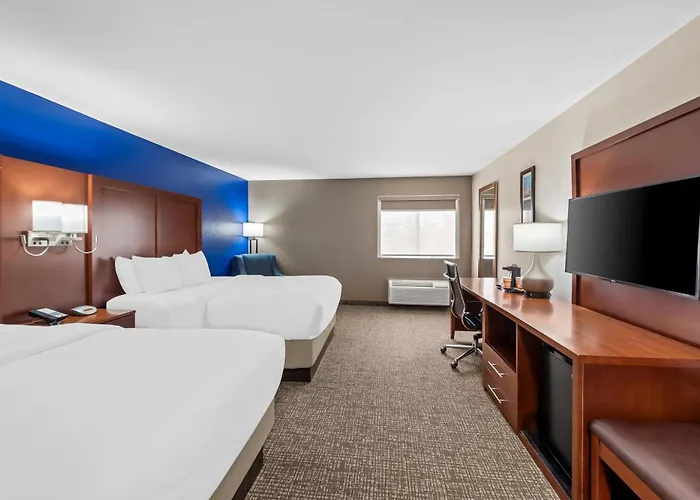 Comfort Inn & Suites Fairborn Near Wright Patterson Afb