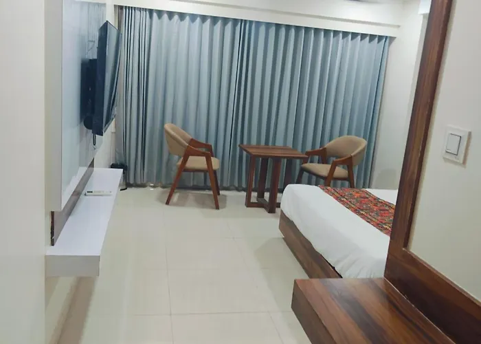Hotel Maple Leaf