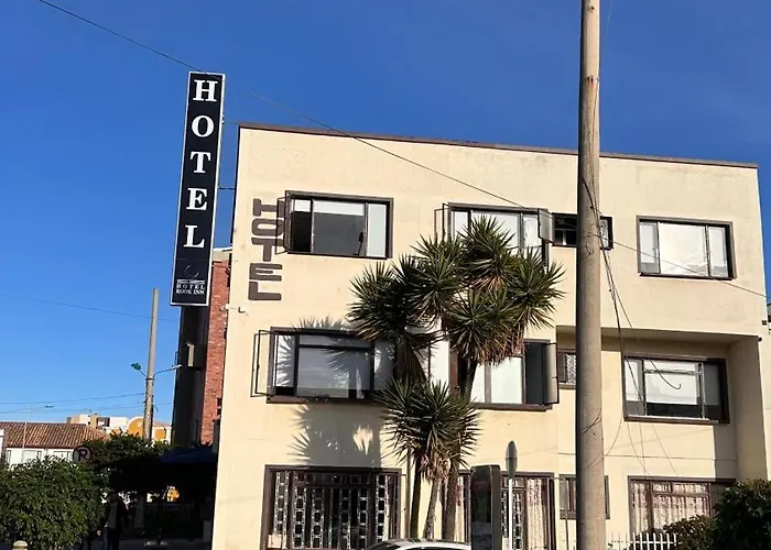 Hotel Rook Inn