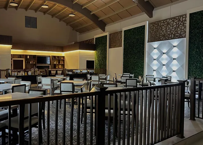 Hangar Inn Tj - Aeropuerto