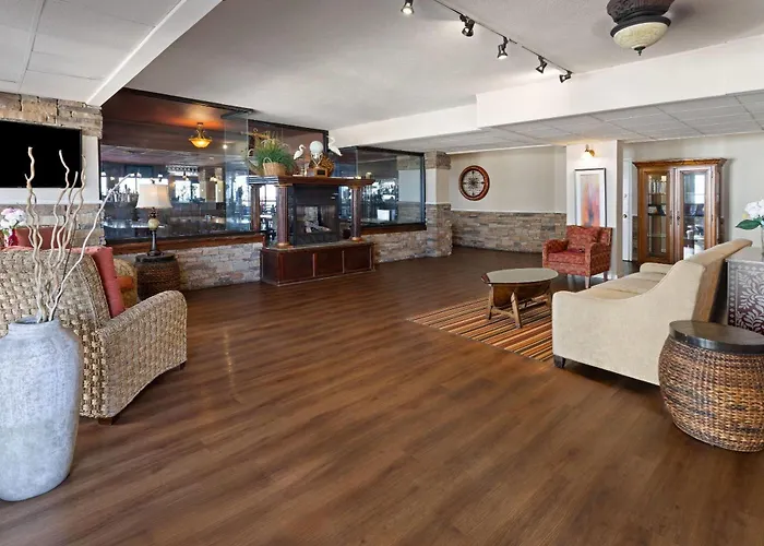Howard Johnson Plaza By Wyndham Ocean City Oceanfront