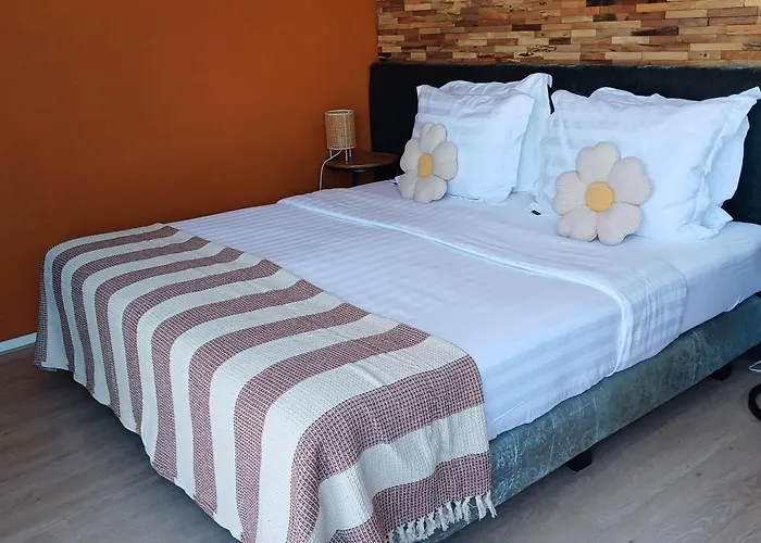 East Meets West Bed And Breakfast