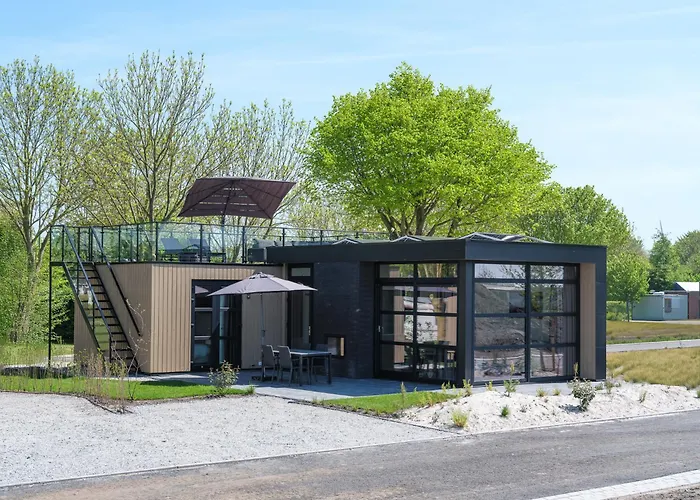 MarinaPark Beach Resort Soal | Villa's op het strand
