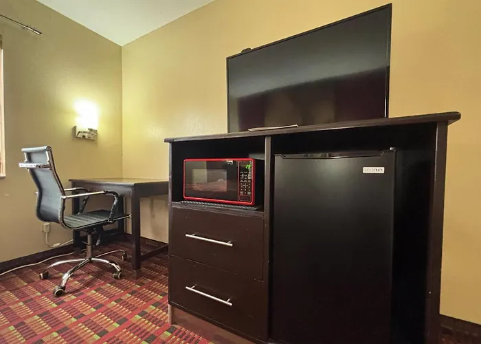 Super 8 By Wyndham Paris Il