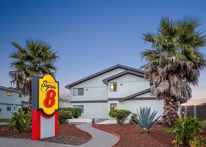 Super 8 By Wyndham Arcata